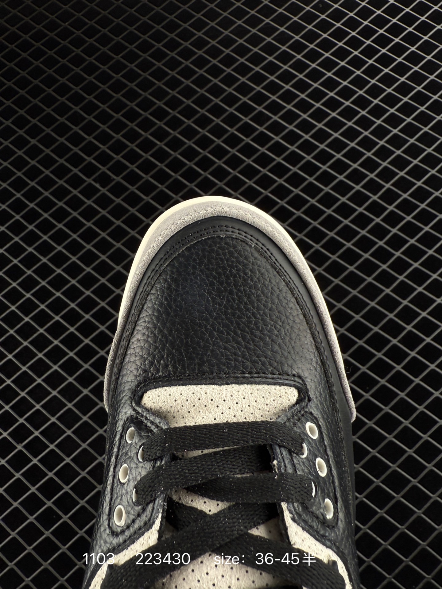 Nike  Air Jordan 3 Retro